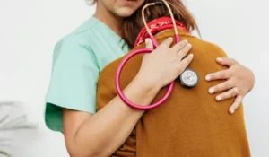 How to Create a Personalized Care Plan for a Loved One